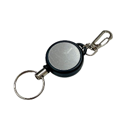 101-812_Jojo_i_metall_-_karabinkrokn%C3%B8kkelring-remo.png