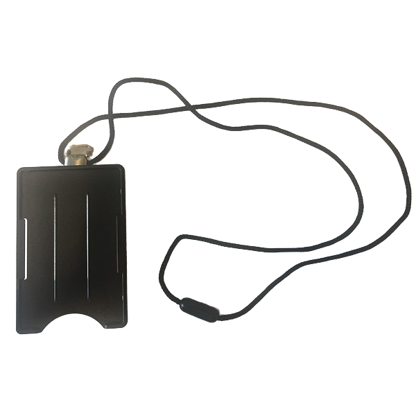 A0050_V_SNOR_Jojo_med_buksesele_og_kortholder_vert.png